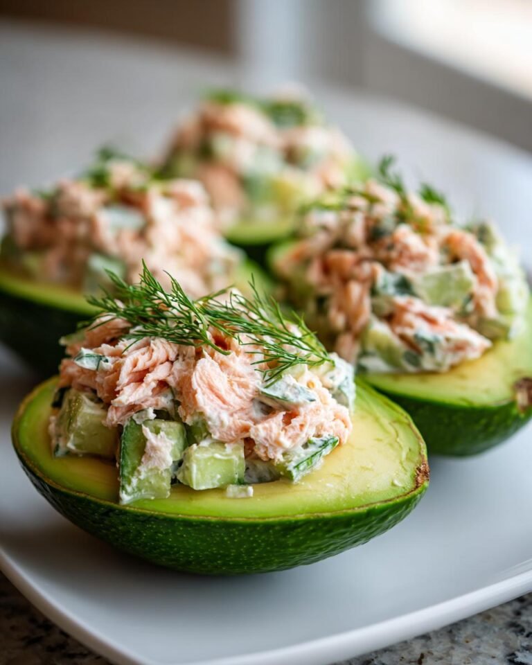 Salmon-Stuffed Avocados – High-Protein Quick Lunch